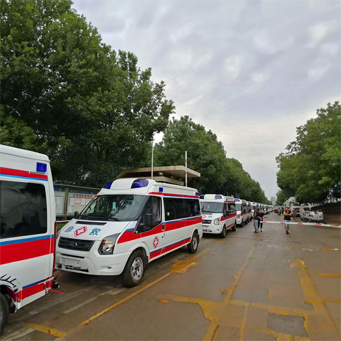 深圳深圳120救护车租赁出院回老家到清远市清城区出租120电话号码