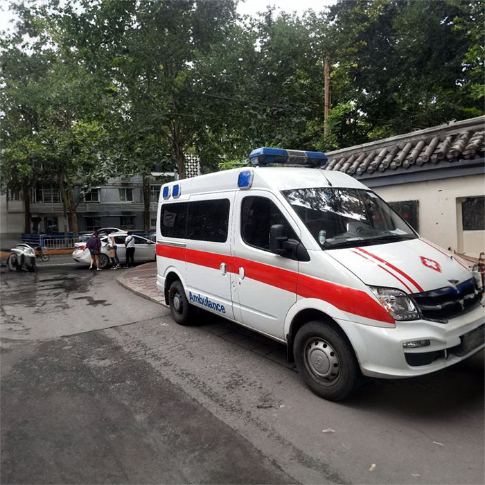深圳深圳急救车租赁出院返乡到河源市东源县怎么联系120救护车