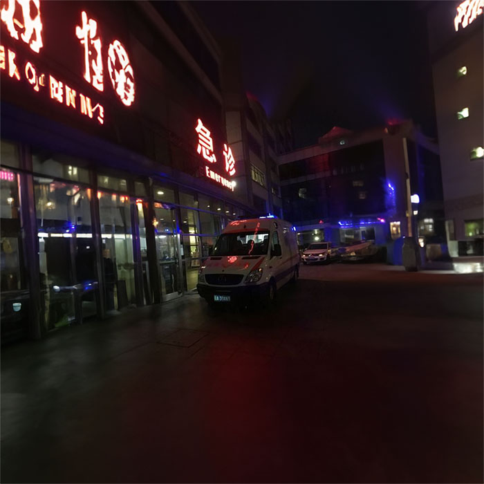 罗湖中山市人民医院救护车出租到中国人民解放军第163医院（湖南长沙163医院）救护车出租
