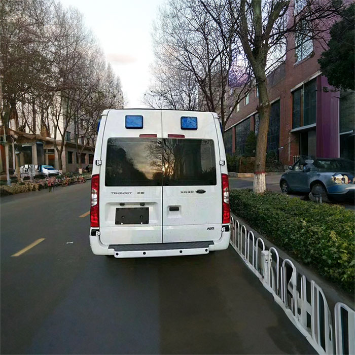 深圳深圳120救护车出租病重返乡到汕头市市辖区租赁急救车电话