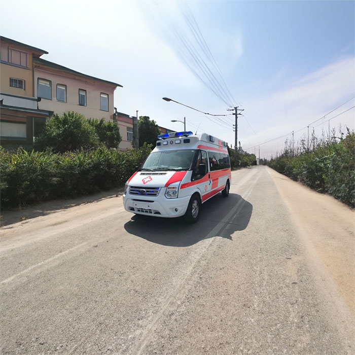 深圳深圳救护车租赁出院回家到湛江市坡头区长途救护车出租电话