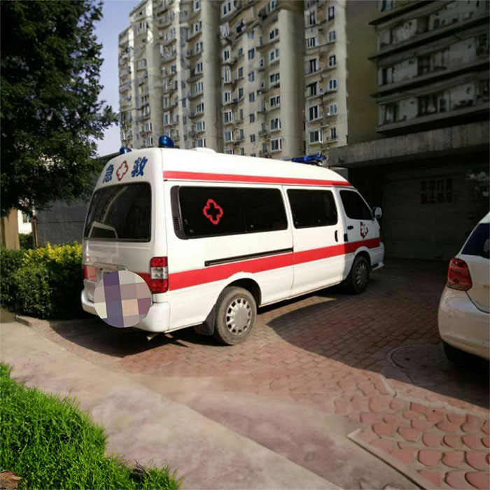 深圳深圳急救车租赁康复回家到梅州市五华县救护车的电话是多少
