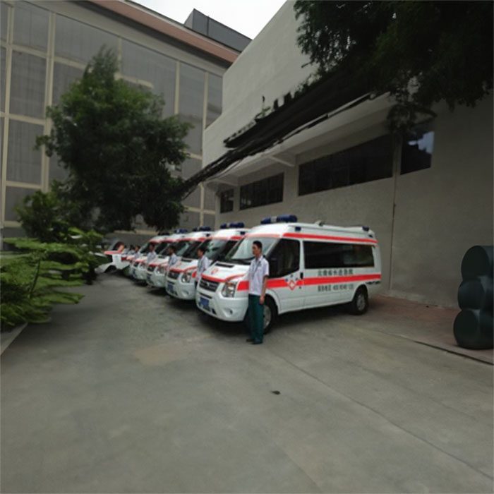 深圳深圳急救车出租康复回家到湛江市吴川市私人救护车出租电话