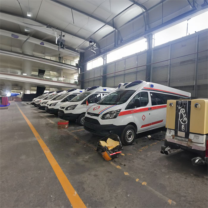 深圳深圳急救车租赁出院回老家到潮州市饶平县运送病人救护车电话