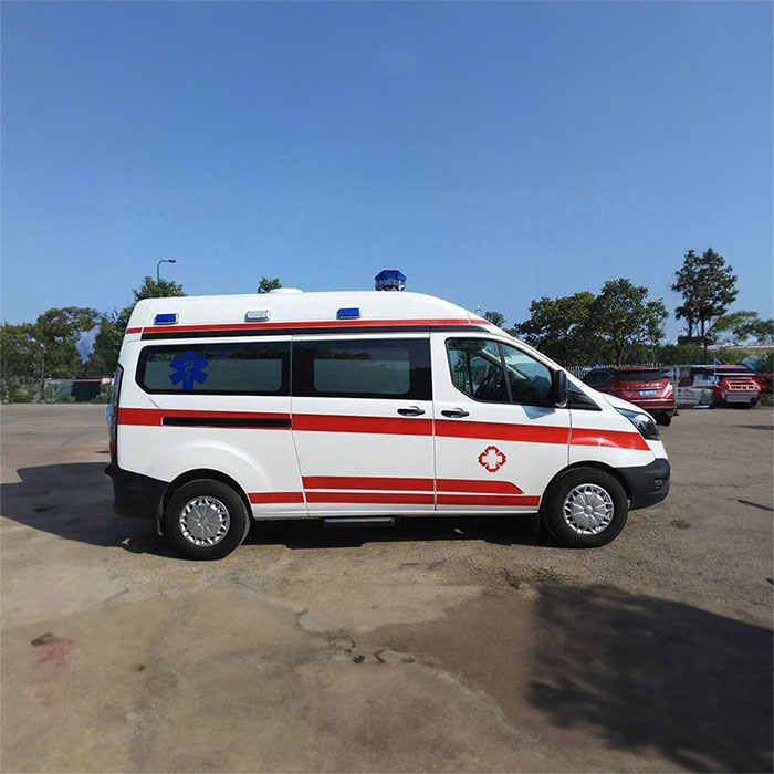 罗湖东莞市石龙人民医院租赁正规救护车到济南市妇幼保健院正规救护车出租费用