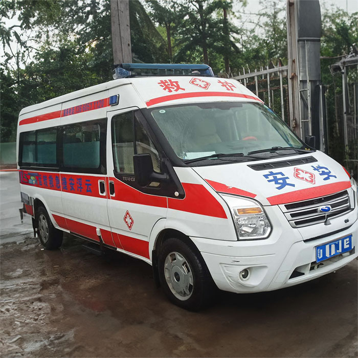 深圳深圳救护车租赁出院返乡到深圳市龙岗区有担架的车接送电话