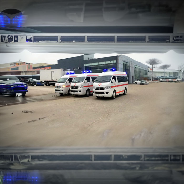 深圳深圳急救车租赁出院回家到东莞市正规救护车出租电话