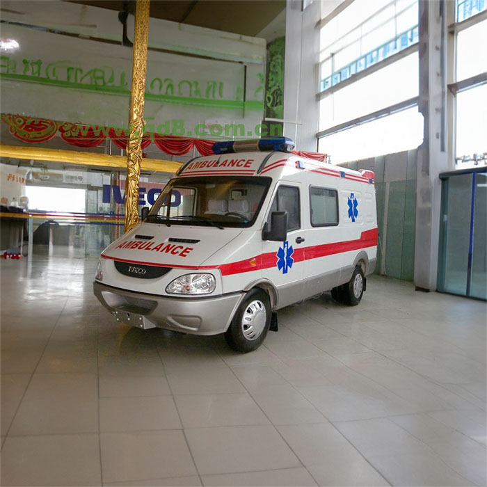 罗湖广东省中山市妇幼保健院租赁私人救护车到邵阳市中心医院救护车收不收费用
