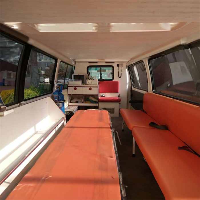 深圳深圳120救护车出租康复护送到广州市黄埔区护送病人车电话