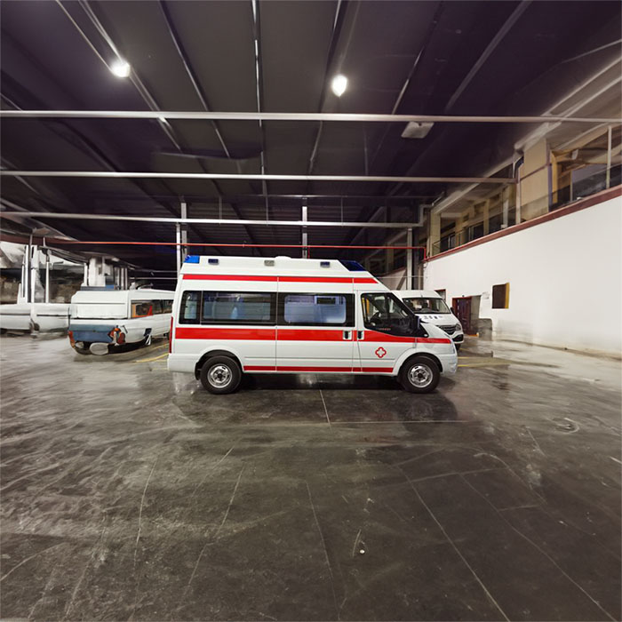 深圳深圳救护车租赁出院返乡到中山市120出院病人转送电话