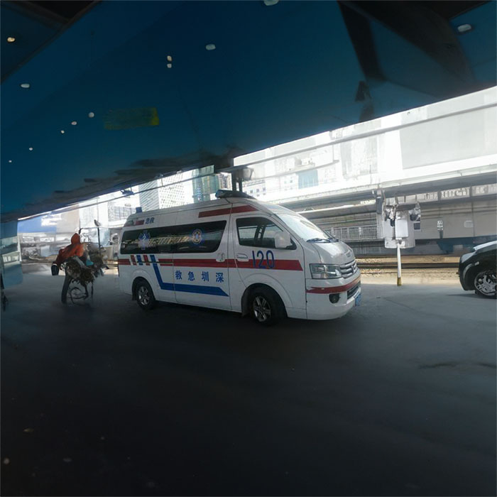 宝安广东广州市工人医院租用私人救护车到宜宾市第二人民医院正规救护车出租转运-救护车出租