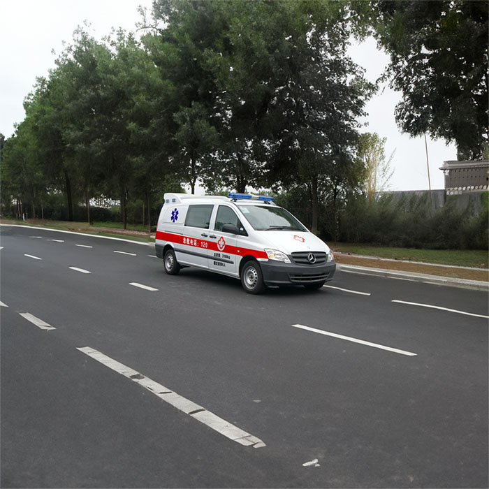 深圳深圳救护车出租出院回老家到梅州市大埔县120租车电话