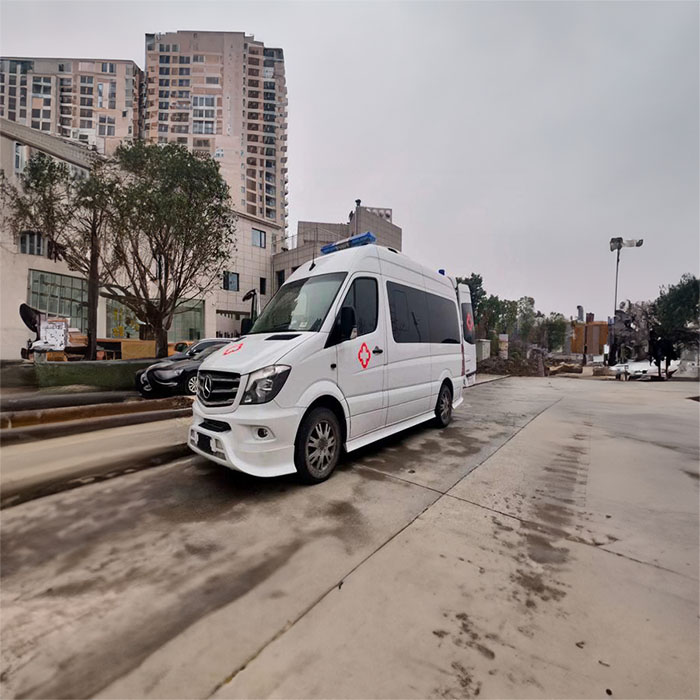 深圳深圳急救车租赁出院回家到深圳市市辖区救护车的电话多少