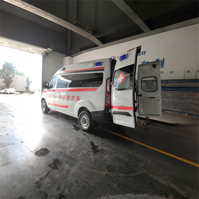 深圳深圳急救车租赁出院回老家到肇庆市鼎湖区租赁120电话