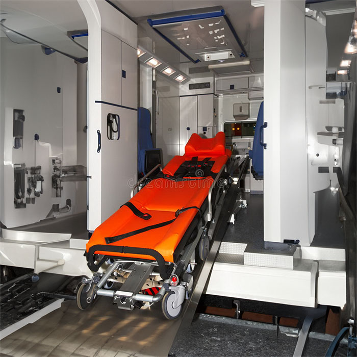 龙岗东莞康华医院租赁正规救护车到中山大学附属肿瘤医院转院救护车费