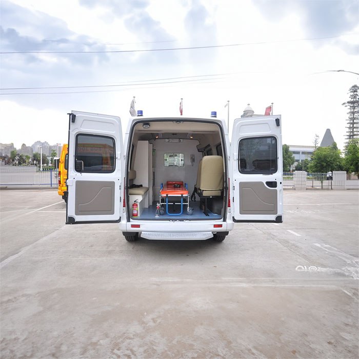 龙岗广东暨南大学附属医院租120私人急救车到中国人民解放军兰州军区乌鲁木齐总医院120救护车