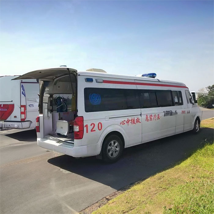 龙岗韶关地区人民医院租用私人救护车到昆明市凯耀医院（光明中西医医院）长途转运救护车-救护车出租