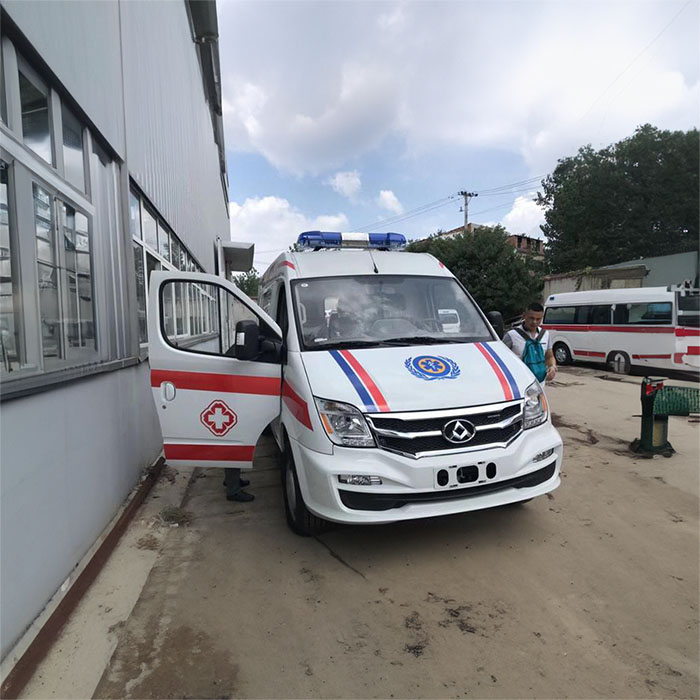 深圳深圳120救护车出租病重回老家到云浮市罗定市急救车出租电话