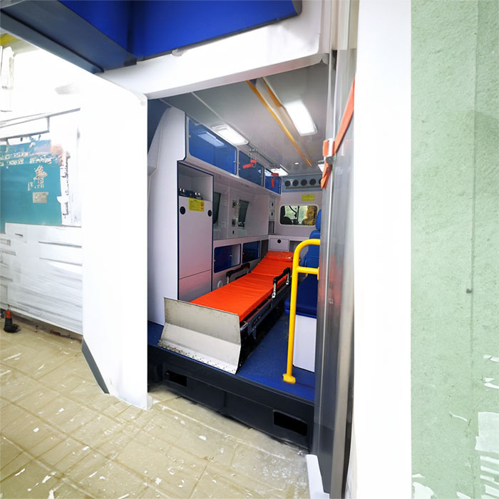 深圳深圳120救护车租赁康复回老家到湛江市雷州市市救护车出租电话