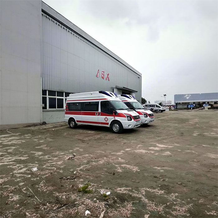 龙岗广东东莞市中医院租120私人急救车到海南省农垦总局医院（海南省工人医院）正规救护的车转运-救护车出租