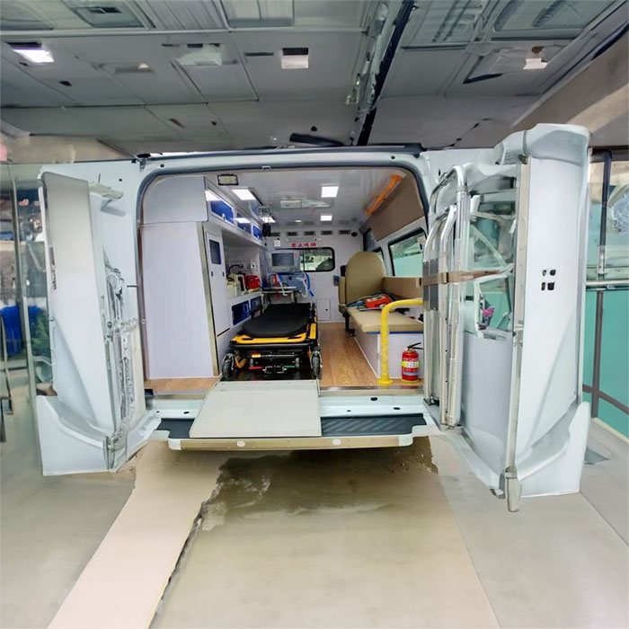 龙岗广东清远市人民医院私人救护车租赁到甘肃中医学院附属医院市救护车收费