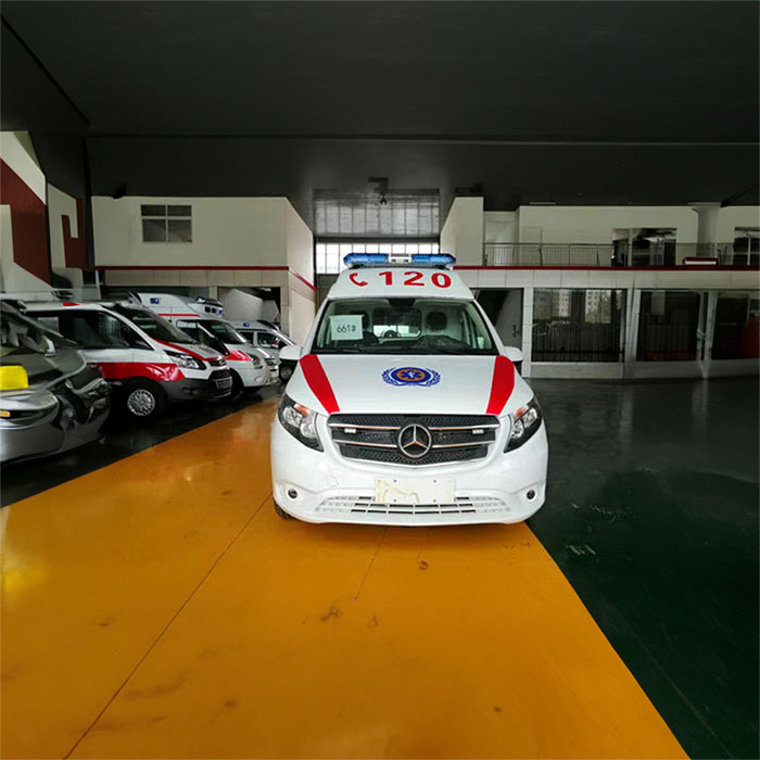 深圳深圳救护车租赁康复回老家到惠州市市辖区接送病人专用车联系电话