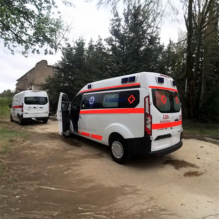 深圳深圳急救车租赁康复护送到肇庆市鼎湖区私人救护车租车联系方式