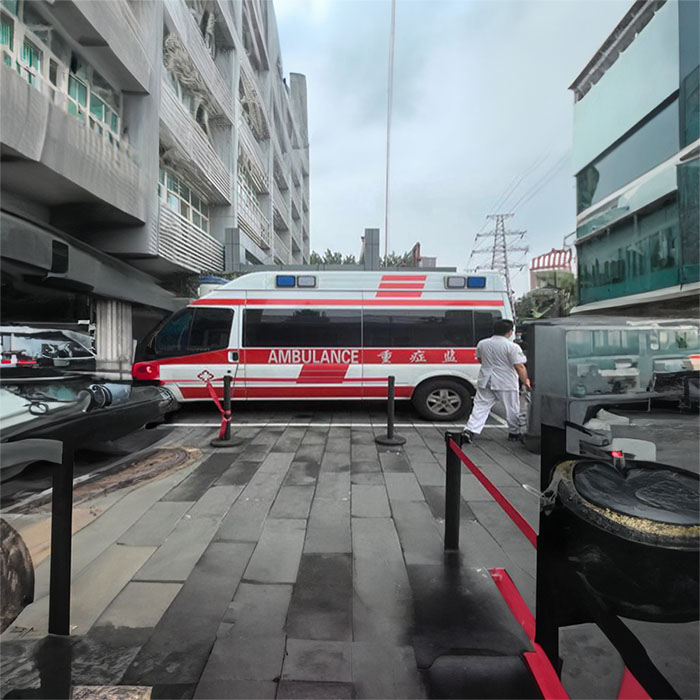 深圳深圳救护车租赁出院返乡到阳江市江城区医院救护车电话号码