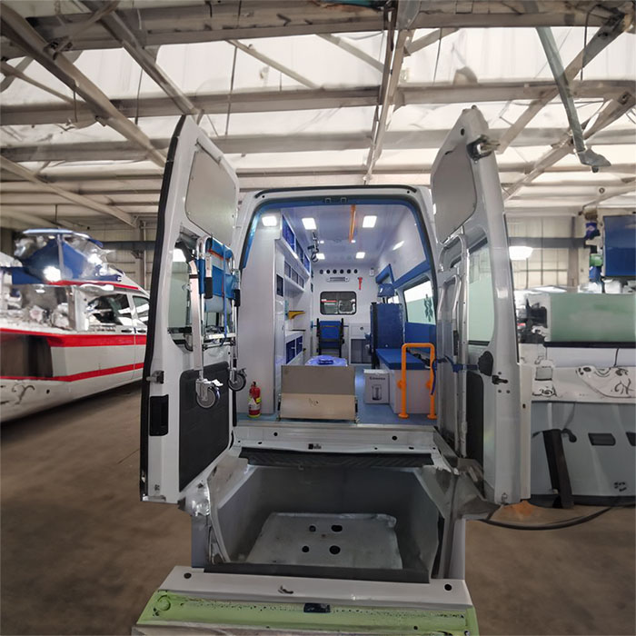 深圳深圳救护车出租出院回家到清远市阳山县送病人回家的救护车号码