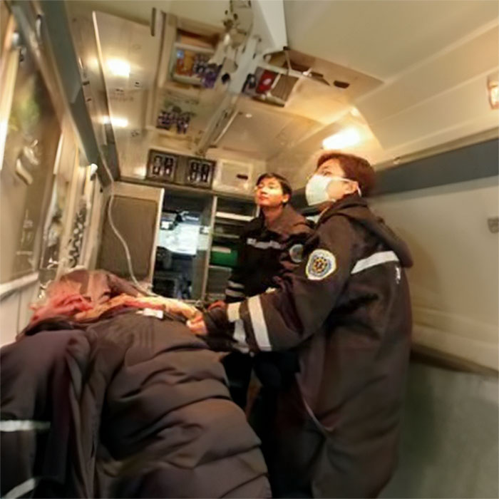 深圳深圳120急救车出租出院回老家到深圳市福田区救护车租赁电话号码