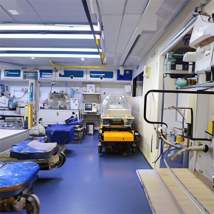 深圳深圳急救车租赁康复回老家到汕头市金平区县医院120急救电话