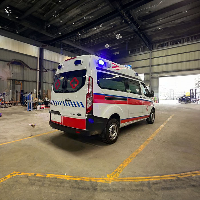 深圳深圳120救护车租赁病重回老家到珠海市香洲区重症病人转院如何联系医院