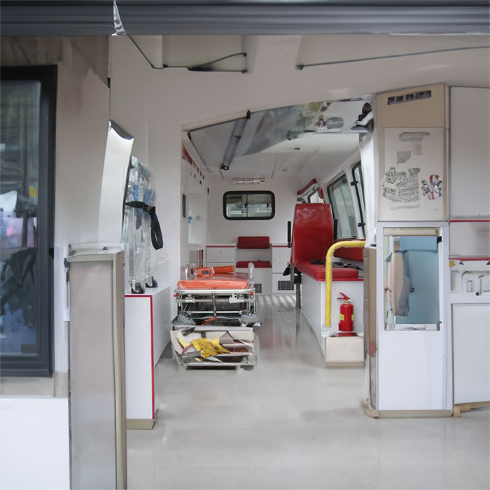 深圳深圳120急救车租赁出院回老家到惠州市救护车回家电话号码