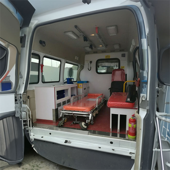 龙岗东莞市中医院私人救护车租赁到武警陕西省总队医院（武警陕西省总队医院心脏中心）救护车的急救电话