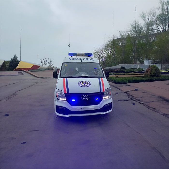 深圳深圳120救护车租赁康复回家到汕头市龙湖区拉病人的车电话