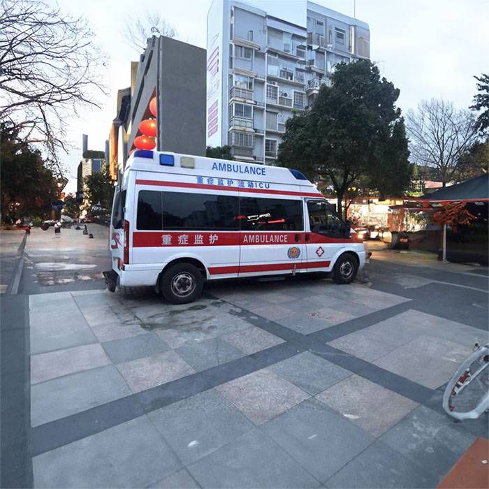 龙岗中山二院私人救护车租赁到协和西院专业救护车出租电话