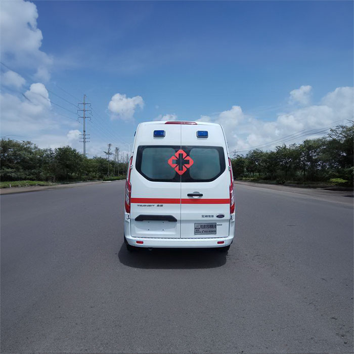 龙岗广东广铁集团羊城铁路总公司广州医院租用私人救护车护送到吉安市中心人民医院转院救护车费收费标准