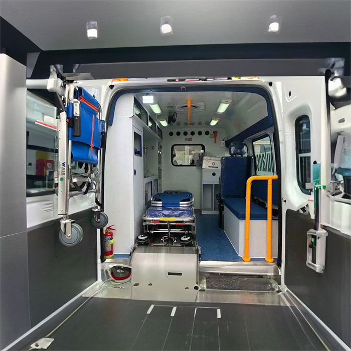 龙岗广东省东莞市太平人民医院预约私人救护车租赁到山东侨联医院（淄博市耳鼻咽喉医院）救护车多少号