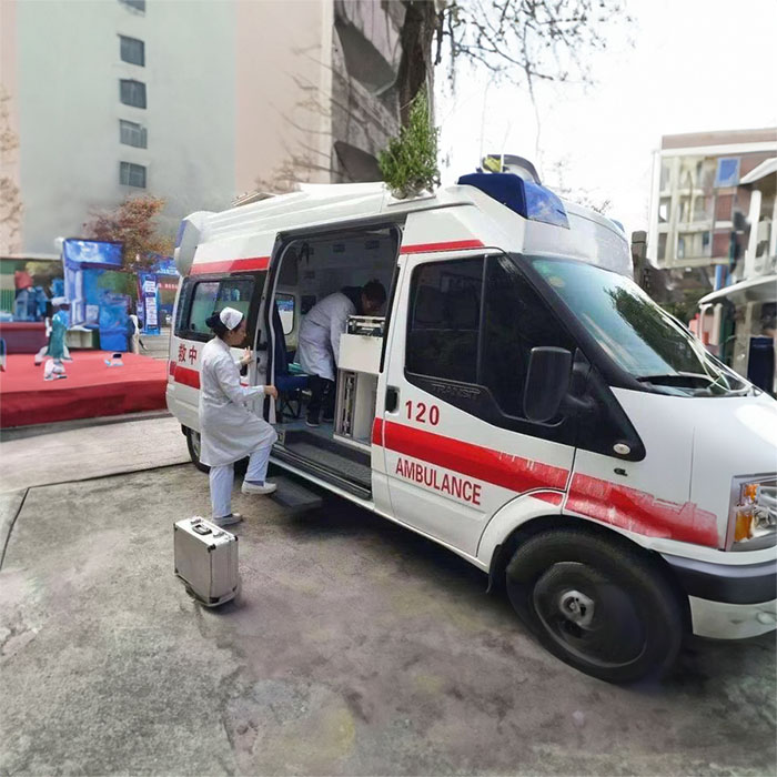 深圳深圳救护车出租出院回家到江门市市辖区租赁急救车电话号码