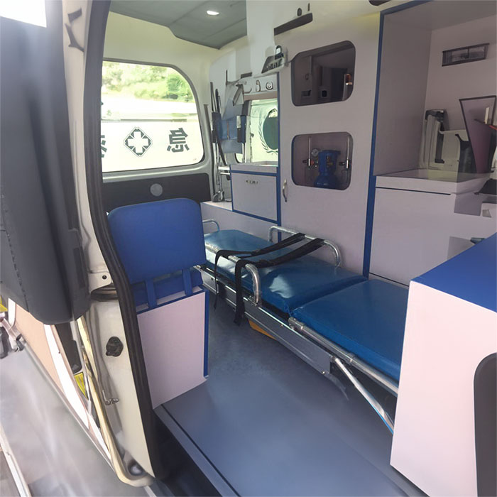 龙岗广东广东番禺中心医院预约私人救护车转运到中南大学湘雅医学院附属海口医院救护车电话号码