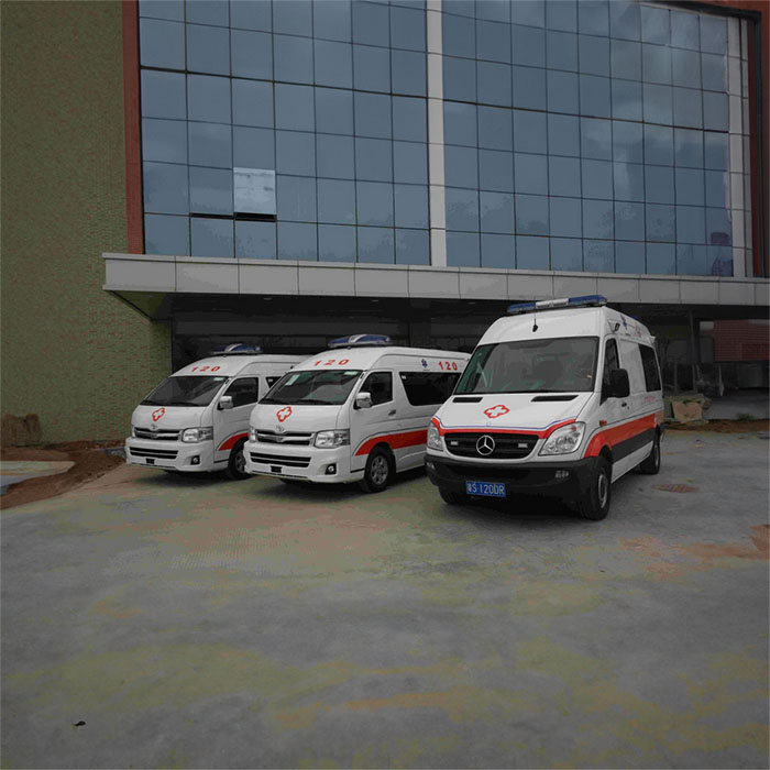 深圳深圳救护车租赁病重回老家到佛山市市辖区担架车接送病人电话