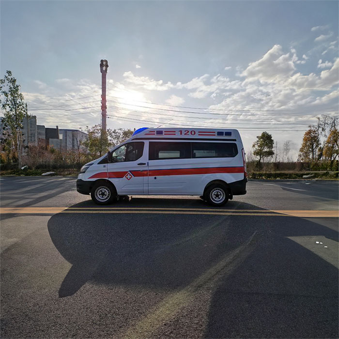 龙岗汕头市中心医院租私人急救车到山西省人民医院救护车的号码