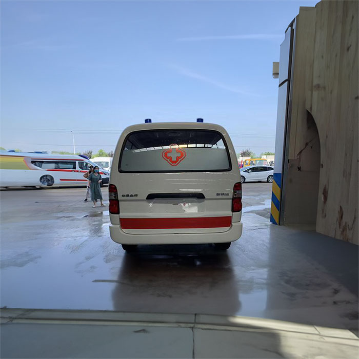 龙岗阳江市人民医院租用私人救护车到福建省人民医院大型活动救护车出租