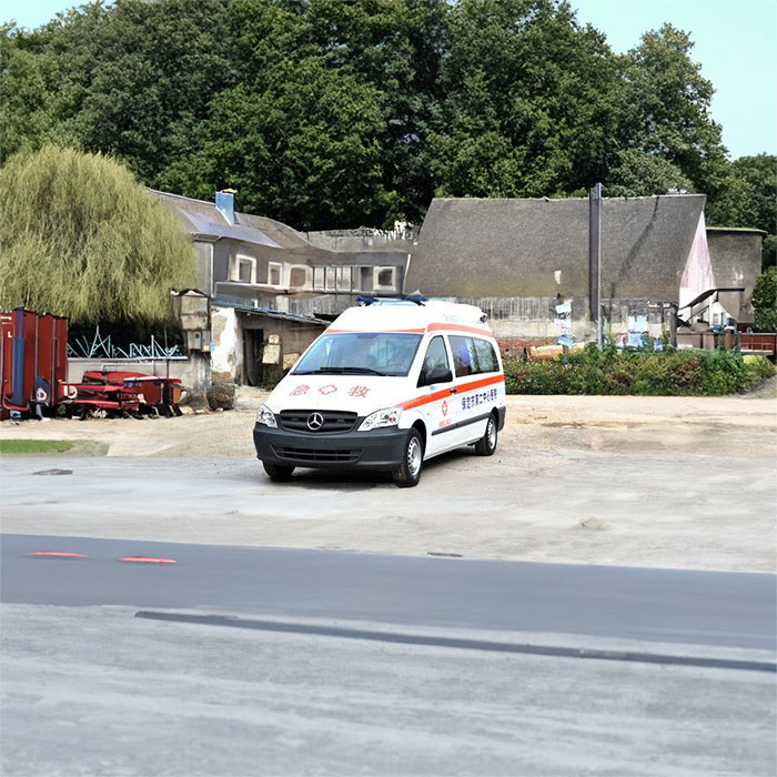 深圳深圳急救车出租康复回家到梅州市市辖区出院救护车电话