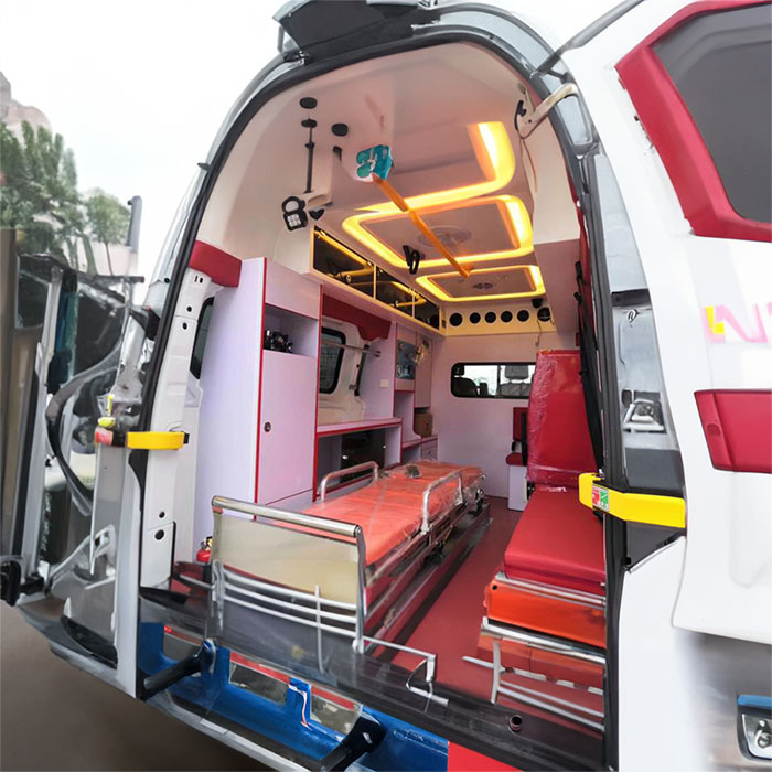 深圳深圳救护车租赁病重返乡到佛山市救护车急救电话