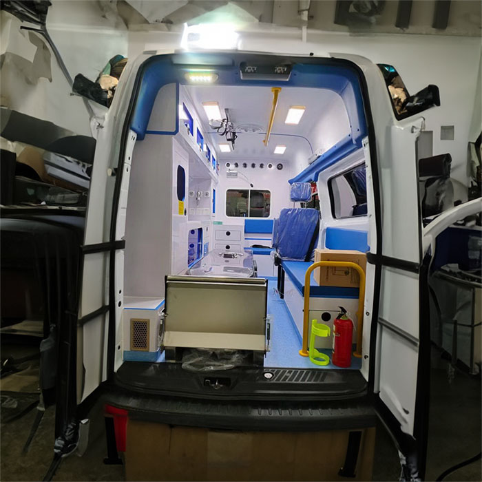 深圳深圳120救护车出租病重回老家到河源市龙川县救护车回家电话