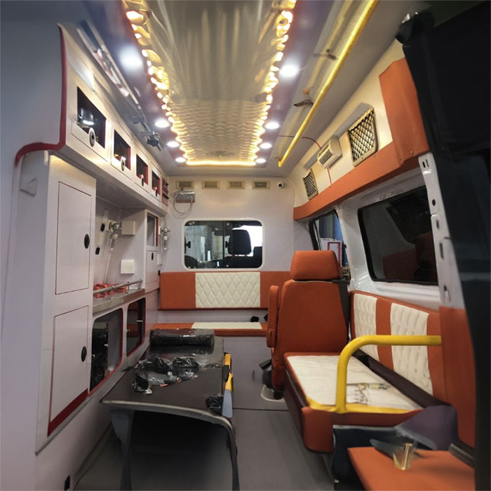 龙岗广东省中山三院租赁私人救护车转运到中国人民解放军第二○三医院120救护车出租