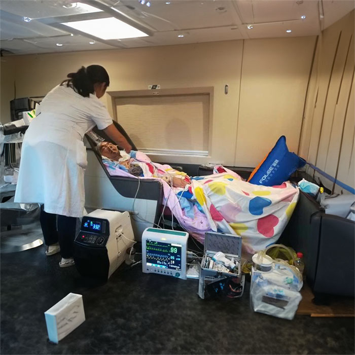 龙岗广东177医院租赁私家救护车转院到西安市中心医院救护车转运