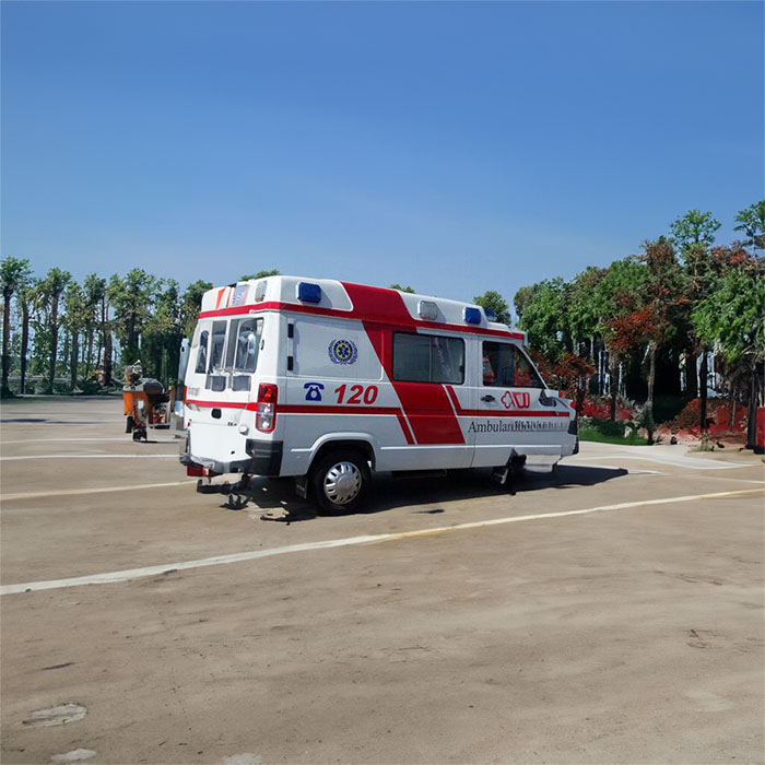 龙岗广东省深圳市人民医院租赁私人救护车到成都市第四人民医院（成都市精神卫生中心）救护车出租服务