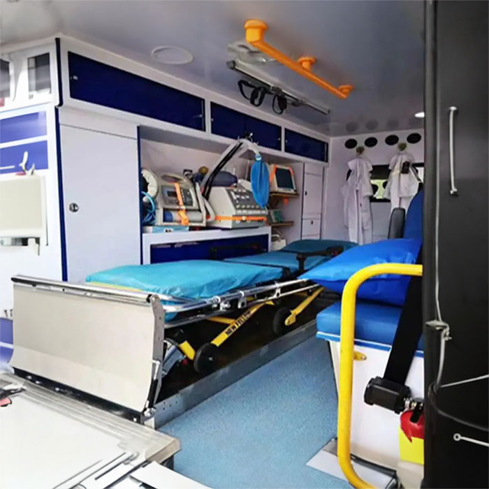 龙岗广东广州市第八人民医院120私人救护车租赁到中国人民解放军第四一一医院（解放军411医院、四一一医院、上海411医院）救护车急诊费用